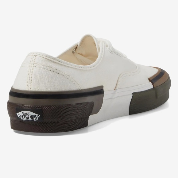 Vans WMNS Authentic Rearrange
Utility Block Blanc De BIack
VN000CSAJVY
Sneakers - Picture 10 of 16